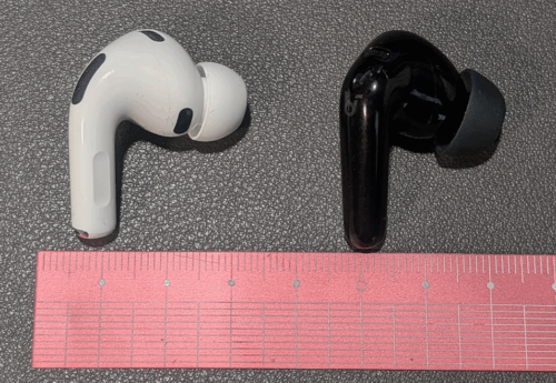 本体形状 AirPodsPro2(左)とP31i(右)の比較①