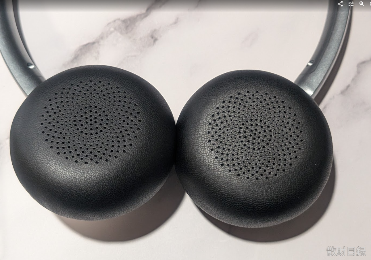 UGREEN Studio Plusのイヤーパッド拡大写真